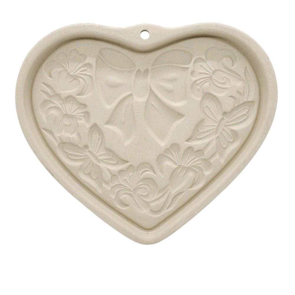 Pampered Chef Stoneware Heart Shape Cookie Mold Spring Wreath Flower Butterflies